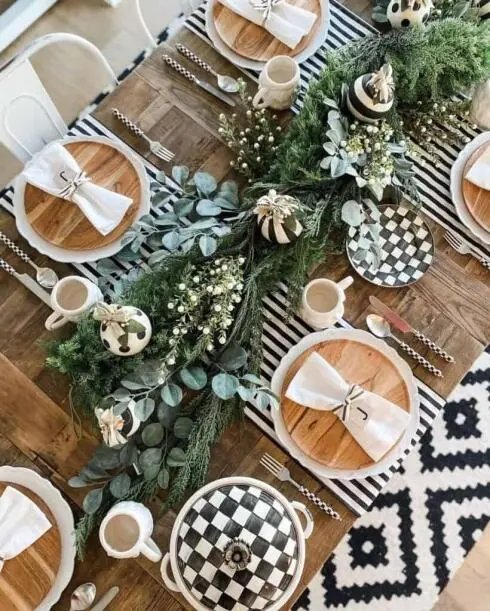 Checkered Dishware Settings