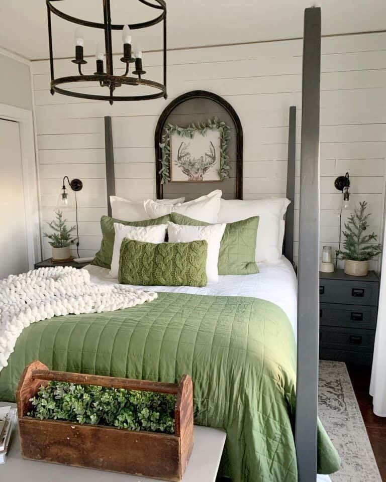 Green Quilt Bedroom