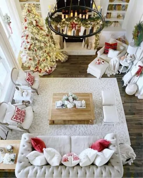 Red White Pillows
