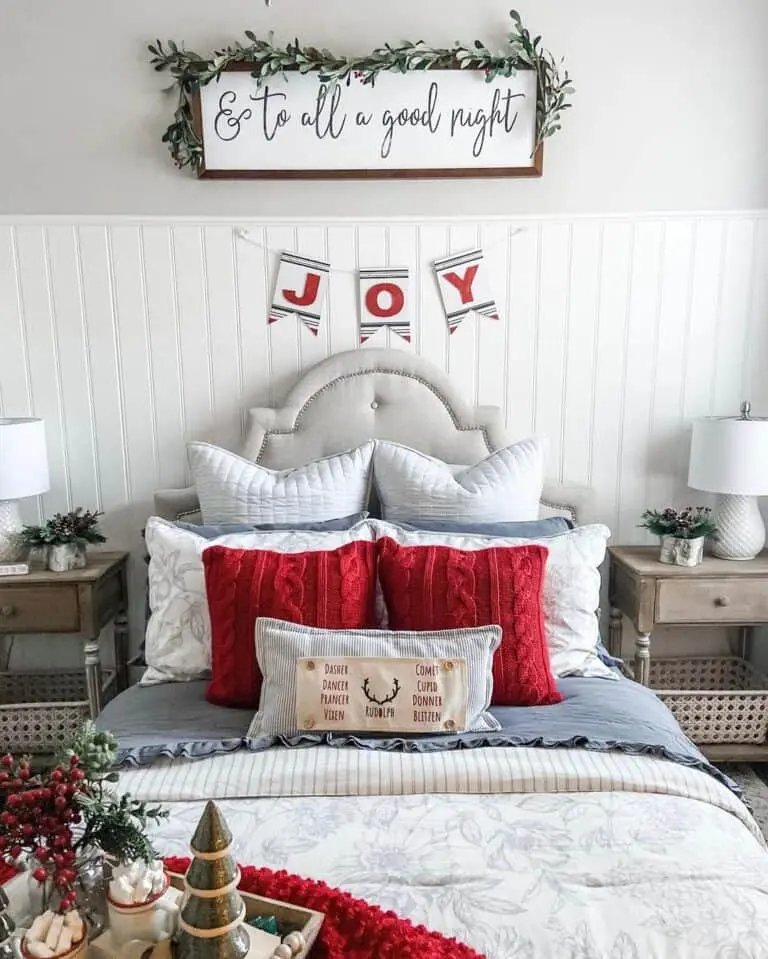 Small Christmas Bedrooms
