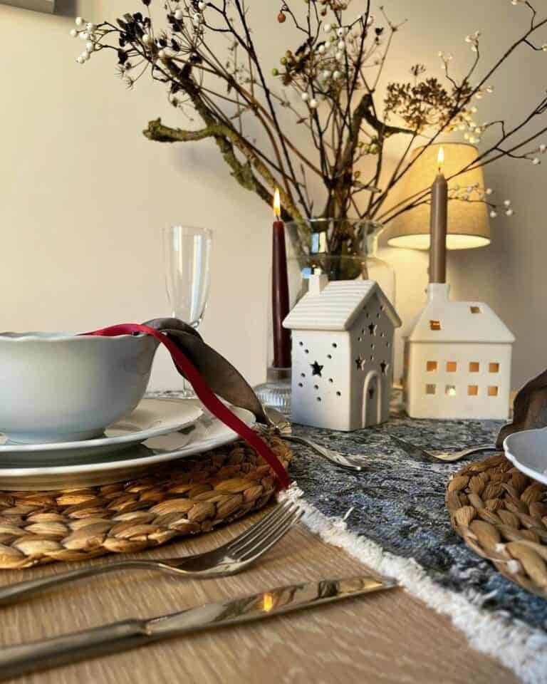 Blue Runner Winter Table