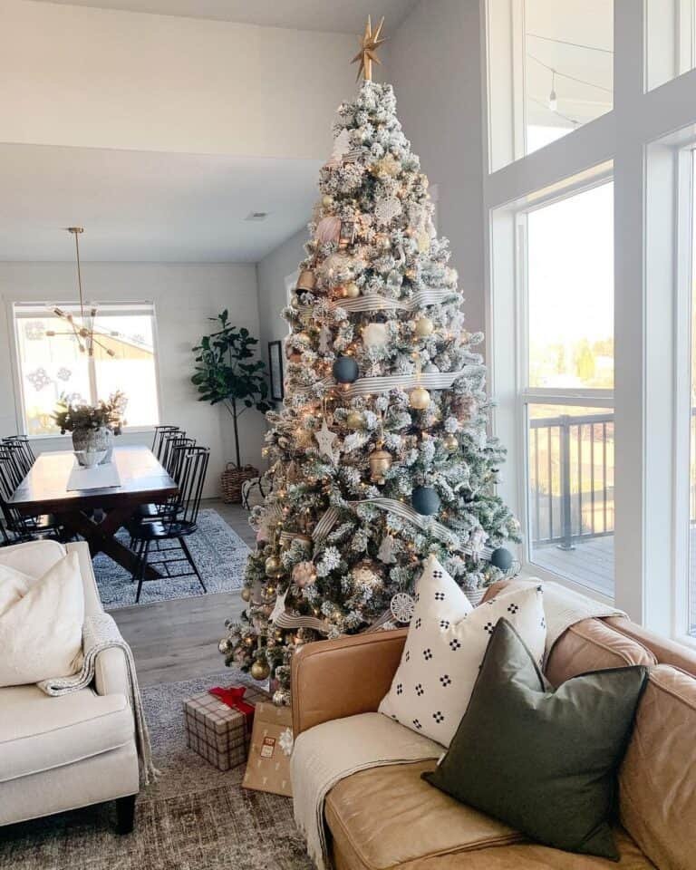 Flocked Tree Gold Black