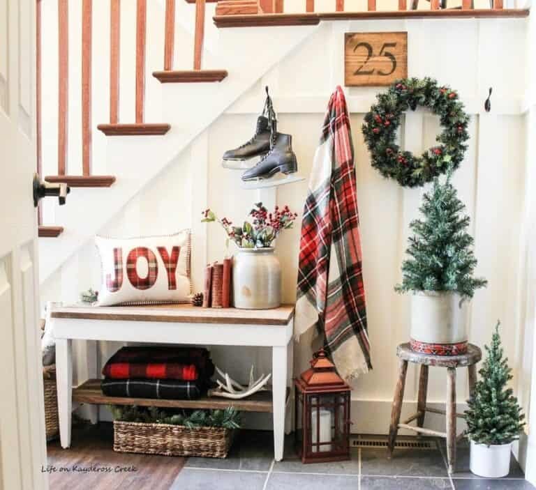 Plaid Bench Display