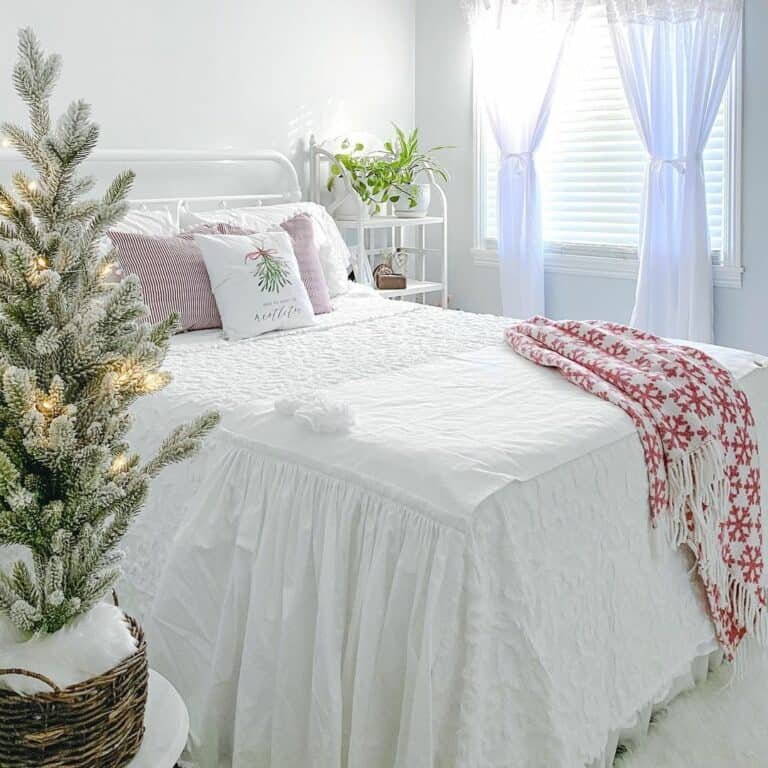 Winter Bedroom Decor