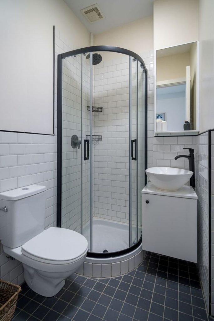 White Black Bathroom