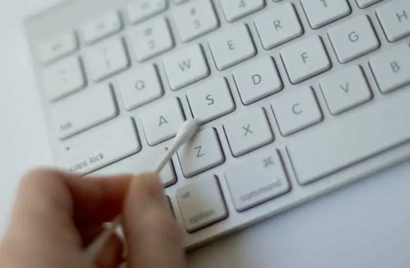 Keyboard Key Cleaning