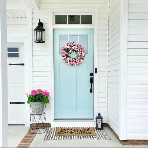 Mint Door Tulip Wreath