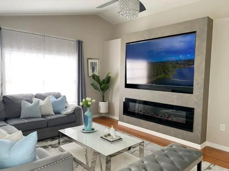 Teal Vase Centerpiece