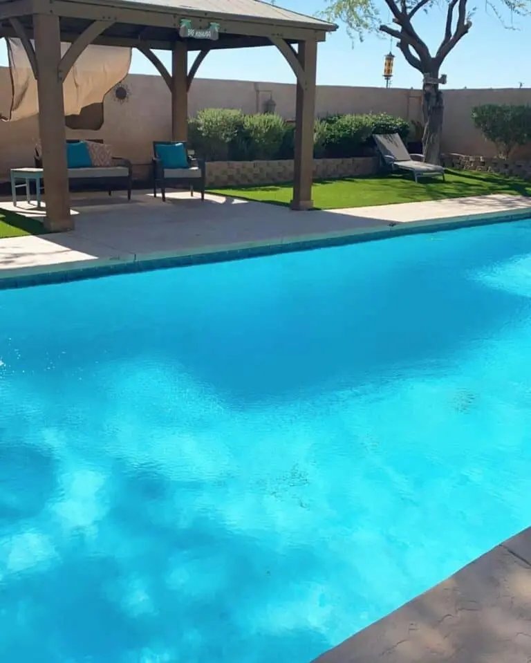 Pergola Poolside Seating