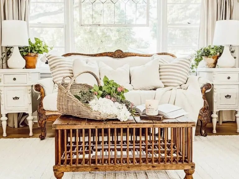 Terracotta Pots, White Lamps