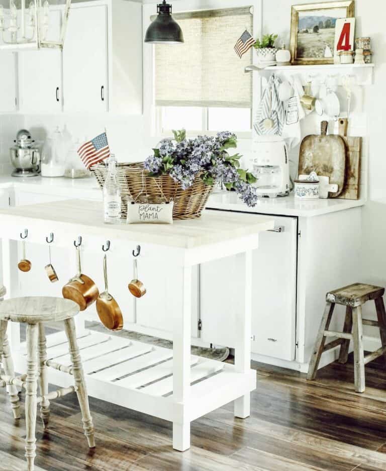 White Kitchen, Wicker Basket