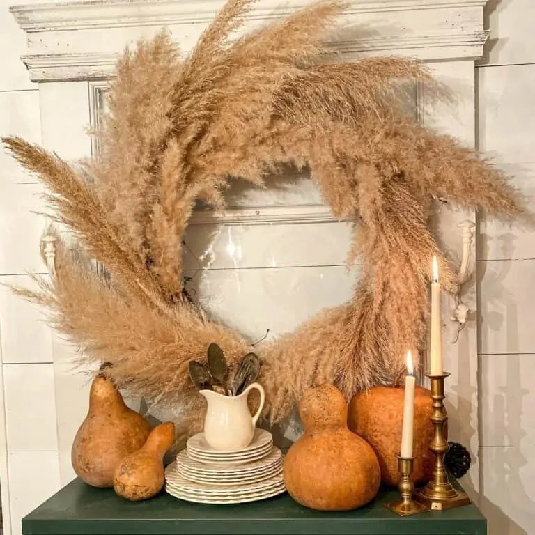 Beige pampas wreath
