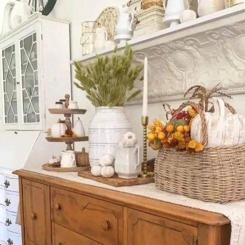 Berry basket with pumpkins