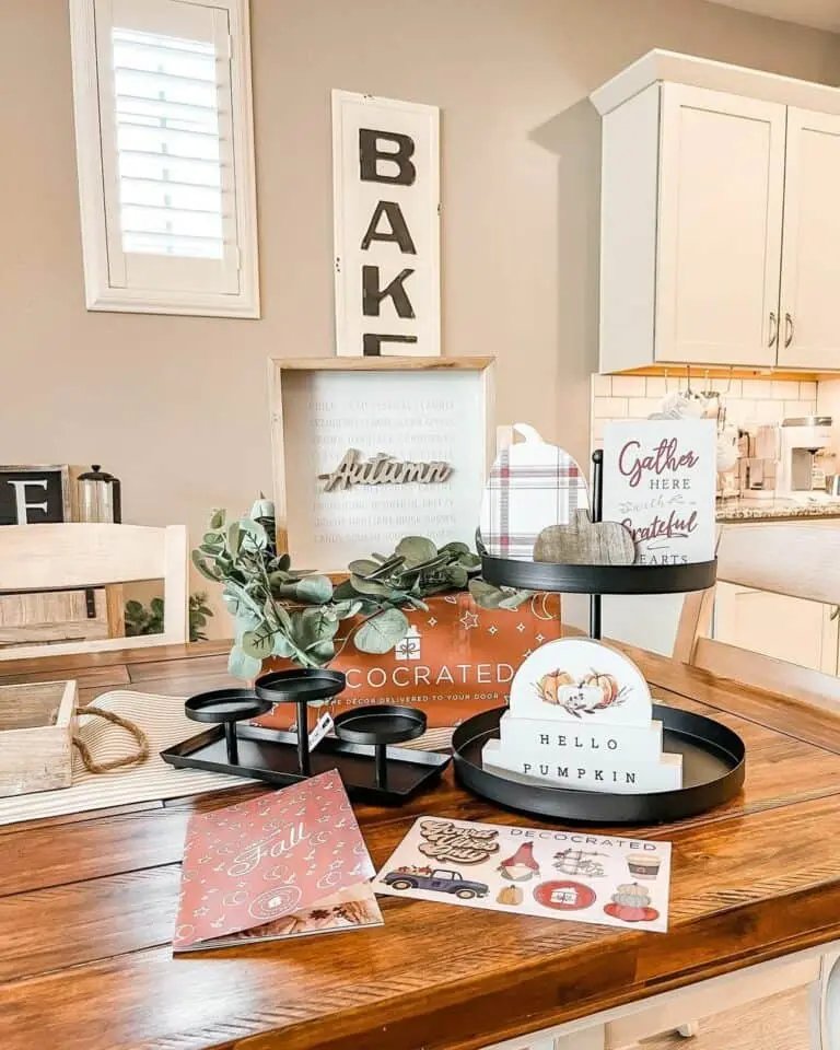 Black tray with fall signs