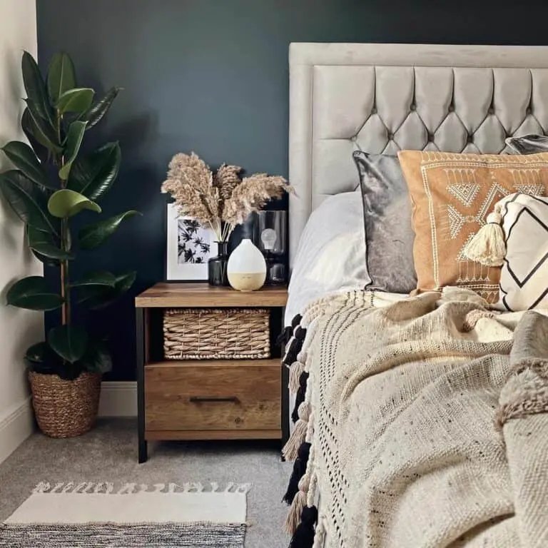 Bohemian bedroom fall decor