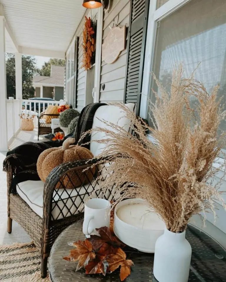 Cottage deck with pampas grass and autumn textiles