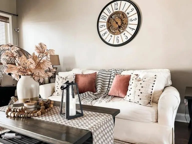 Farmhouse Coffee Table with Fall Foliage