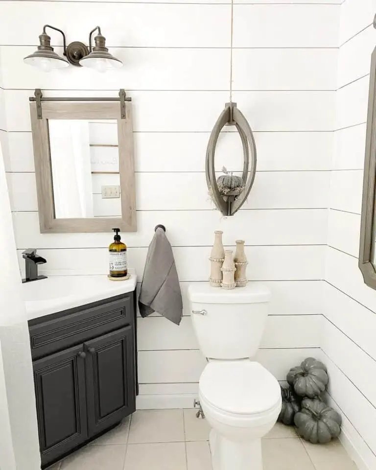 Gray pumpkin accents