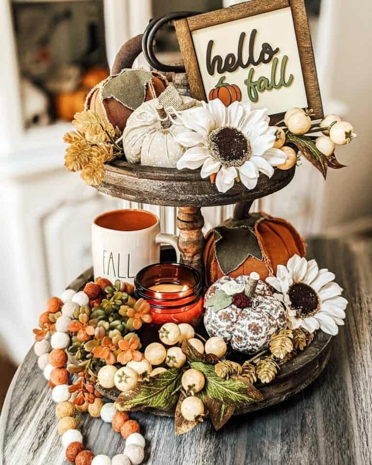 Neutral fall tray with sign