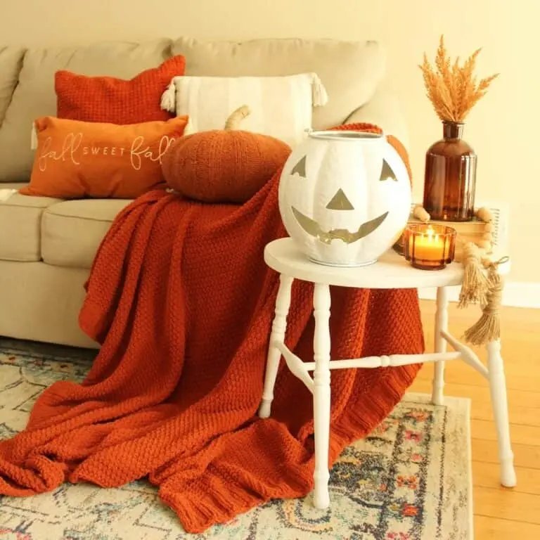 Neutral sofa warm accents