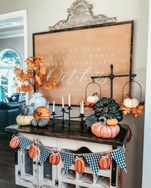 Pumpkin Display with Scale