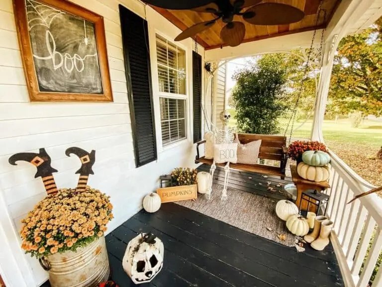 Spooky outdoor chalkboard