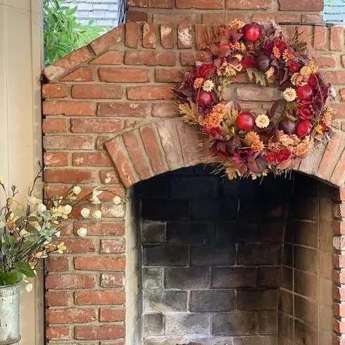 Textured fall botanicals