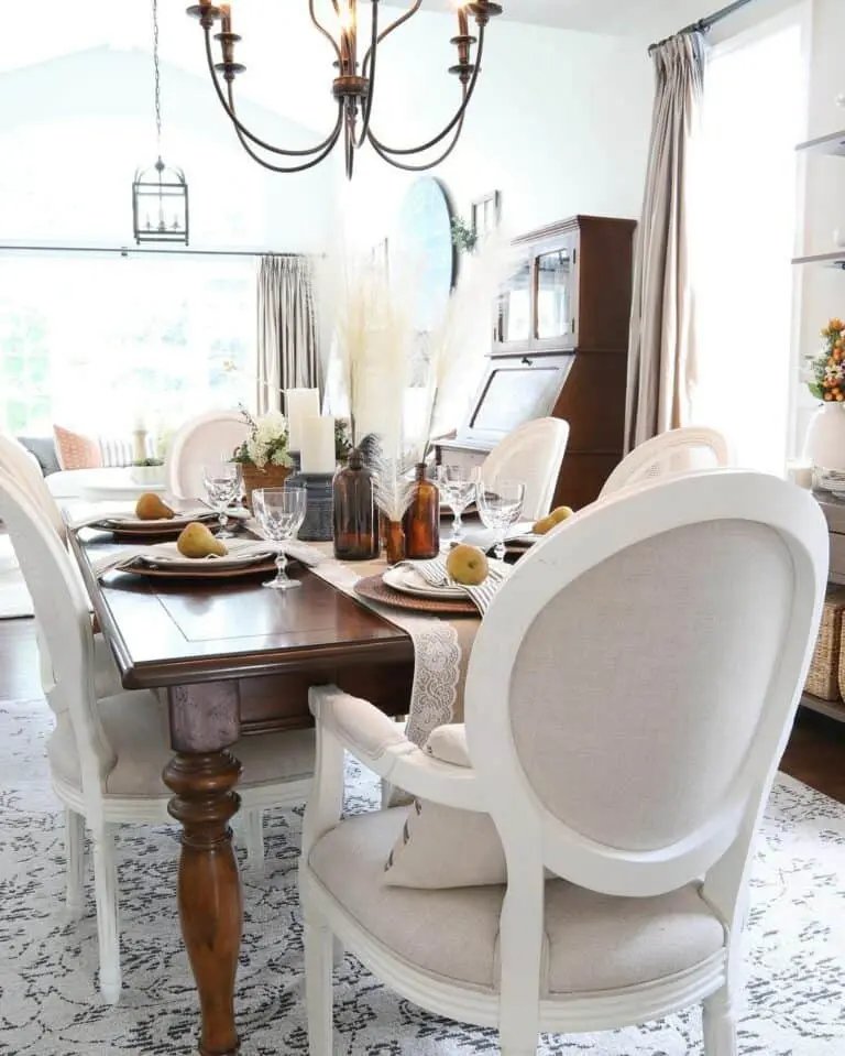 White accents on neutral table