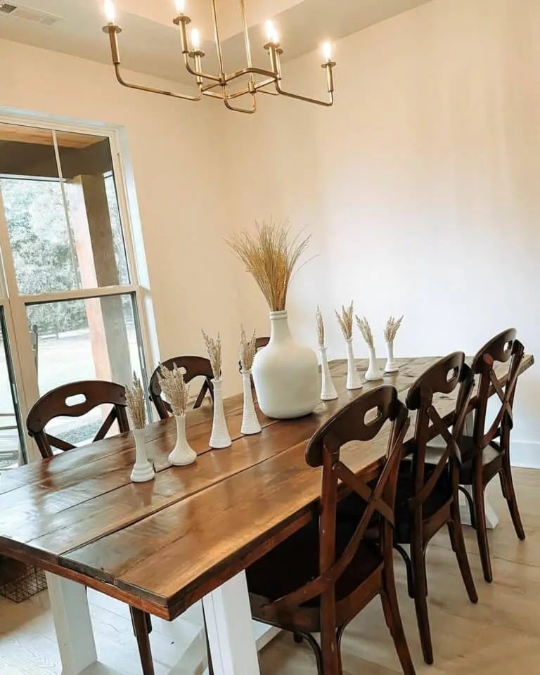 White vases with wheat