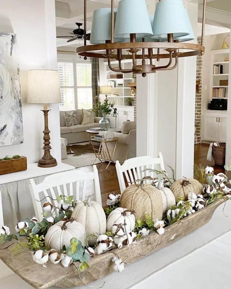 Wood tray with pumpkins and cotton