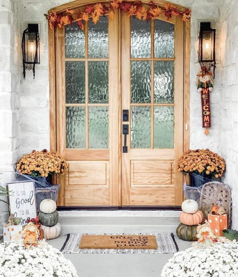 Wooden doors with textured glass