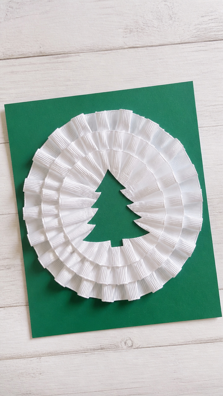 Tree Skirt Ruffle Edge
